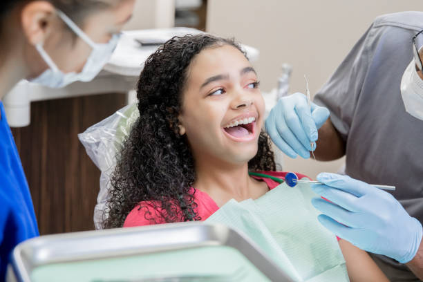 Best Emergency Tooth Extraction  in Almedia, PA
